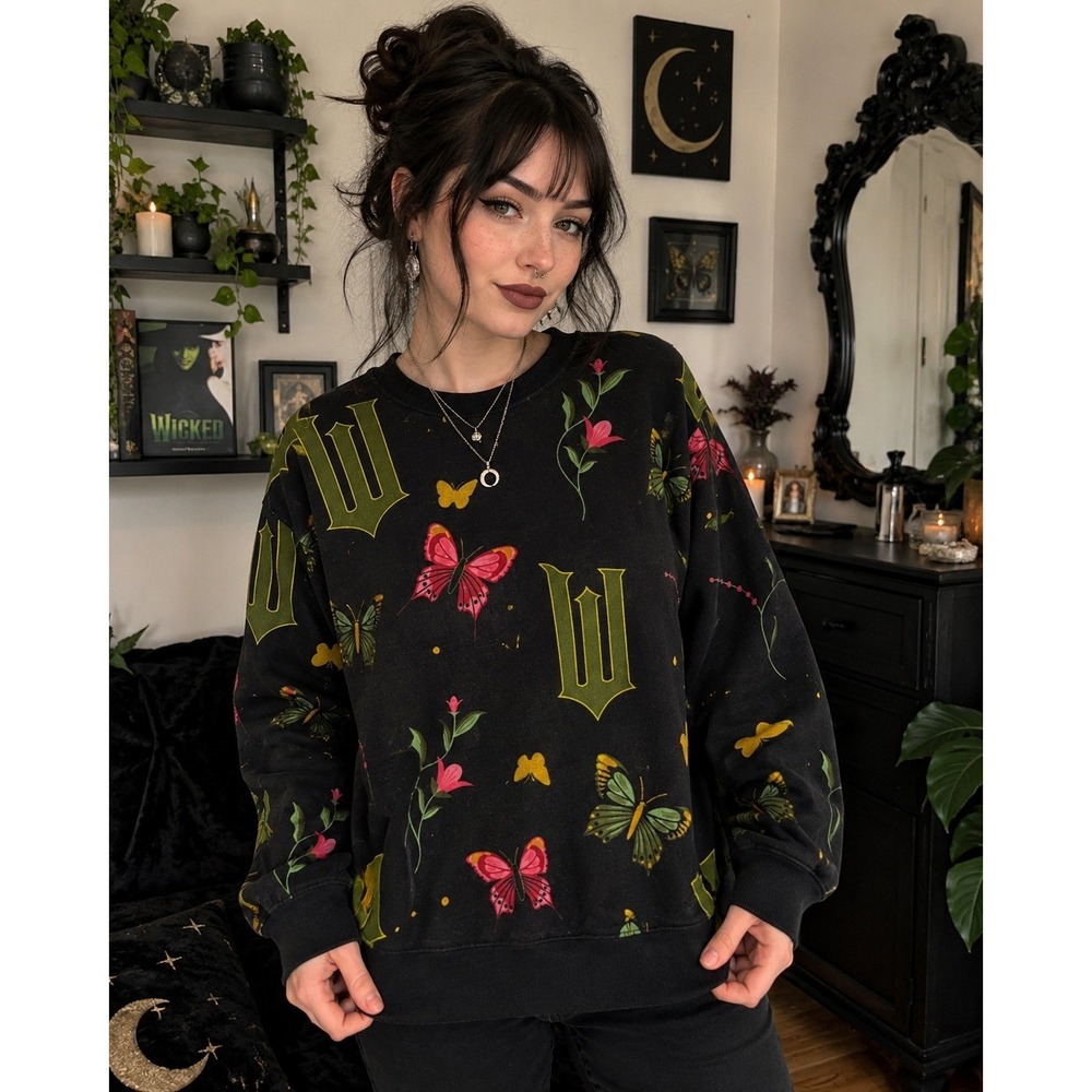Universal Studios Wicked Sweatshirt Medium Black Butterfly Fairycore Whimsigoth
